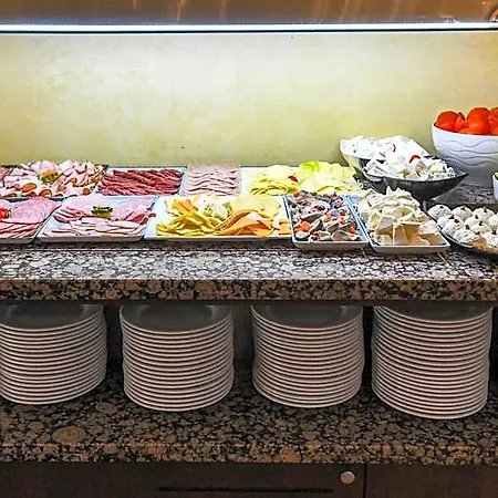 Hotel Saturn Constanta